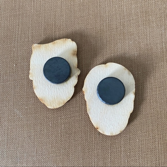 The Office Michael Dwight Head Wooden Magnets - Picture 2 of 3